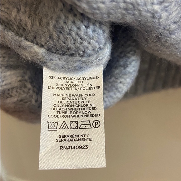 LOFT Gray Sweater with Pastel Dots - Picture 5 of 14